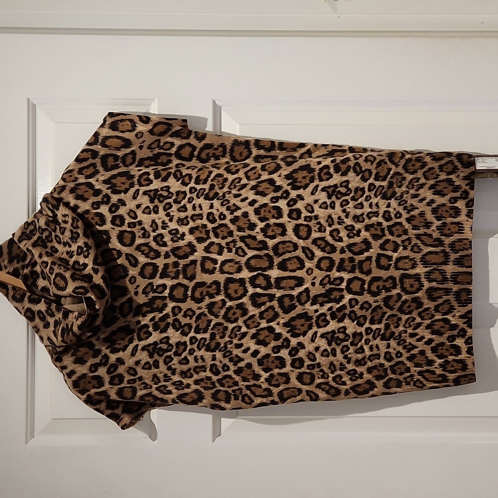 NWT 100% wool high collar leopard sweater